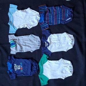 Lot of 6 boy Bundles baby place, size-up to 7lbs,  onsies, short sleeve, cotton